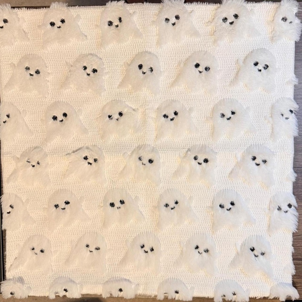 Adorable 19x19in Ghost Pillow Case - Halloween Decor Throw Pillow Cover